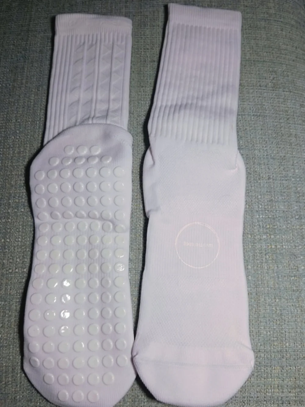 Men's White Non-Slip Athletic Crew Socks